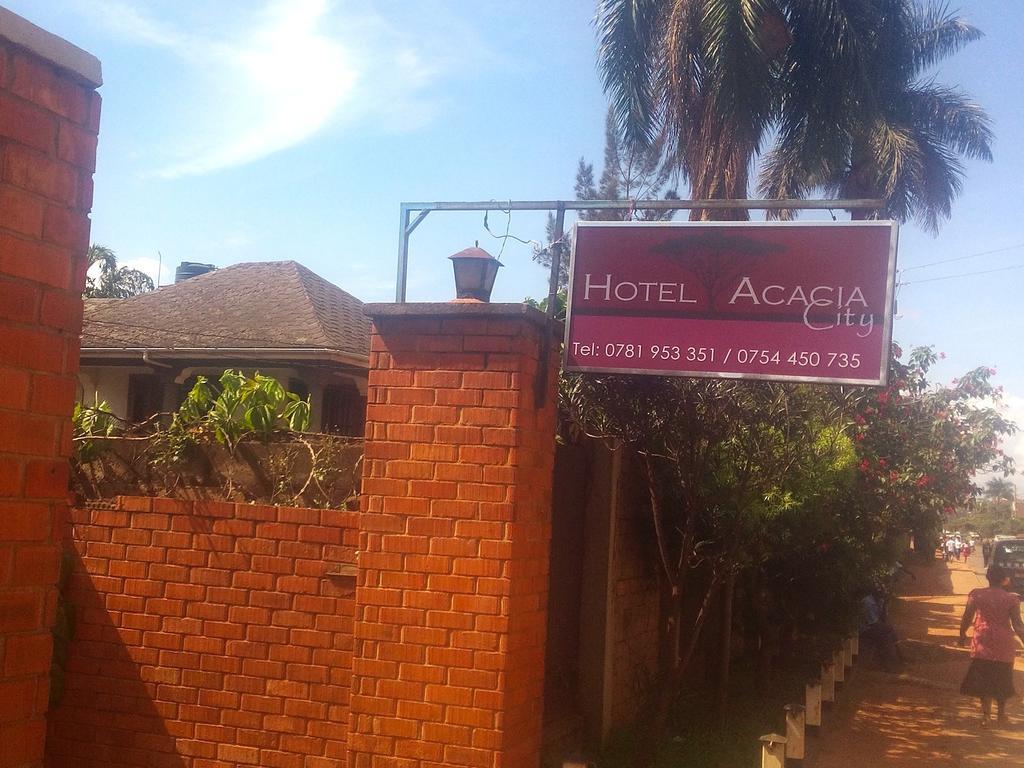Hotel Acacia City คัมพาลา ภายนอก รูปภาพ