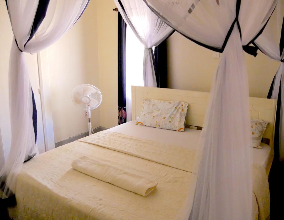 Hotel Acacia City คัมพาลา ภายนอก รูปภาพ